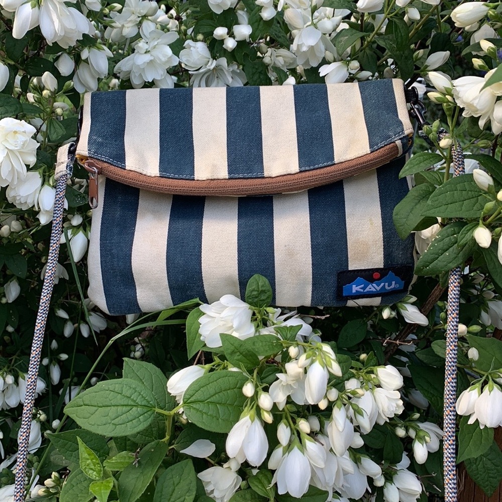 Kavu Crossbody Purse